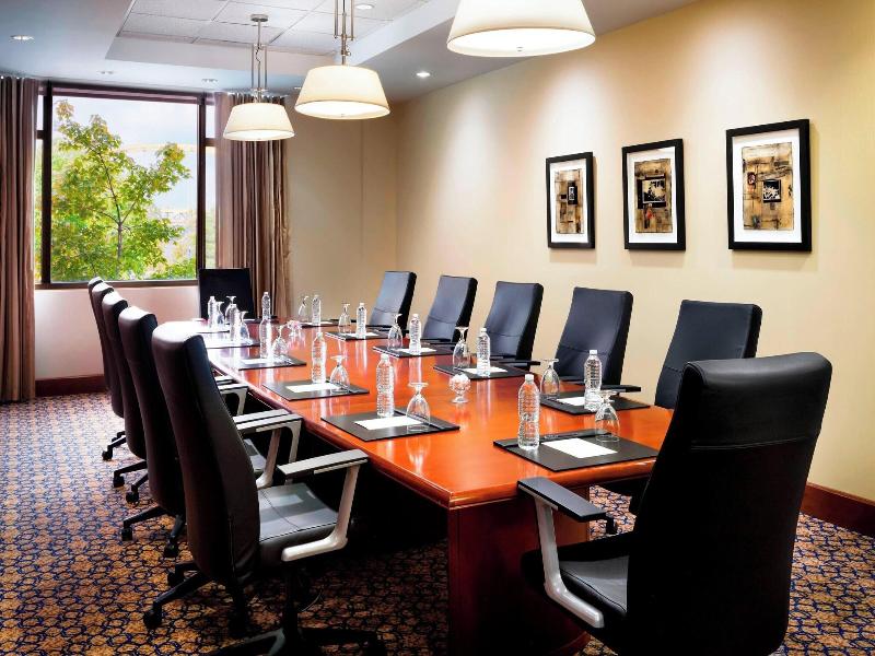 Sheraton Pittsburgh Hotel at Station Square image