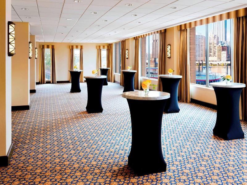 Sheraton Pittsburgh Hotel at Station Square image