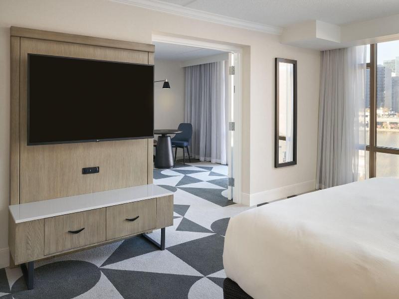 Sheraton Pittsburgh Hotel at Station Square image