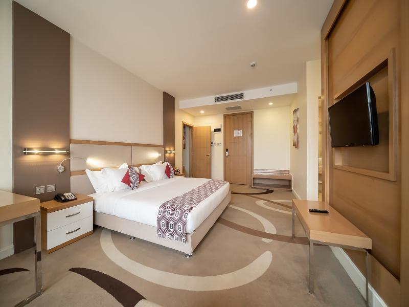 PrideInn Azure Hotel Nairobi image