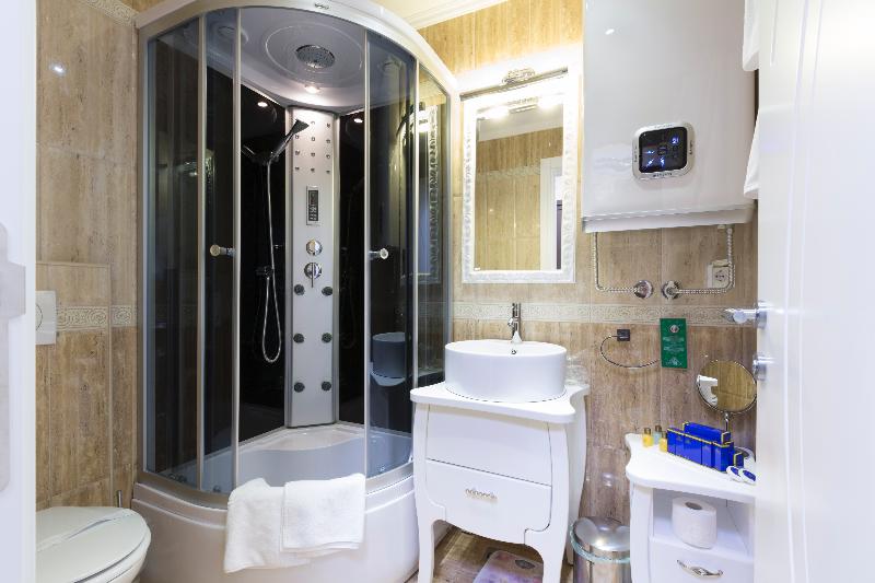 Lazar Lux Apartments