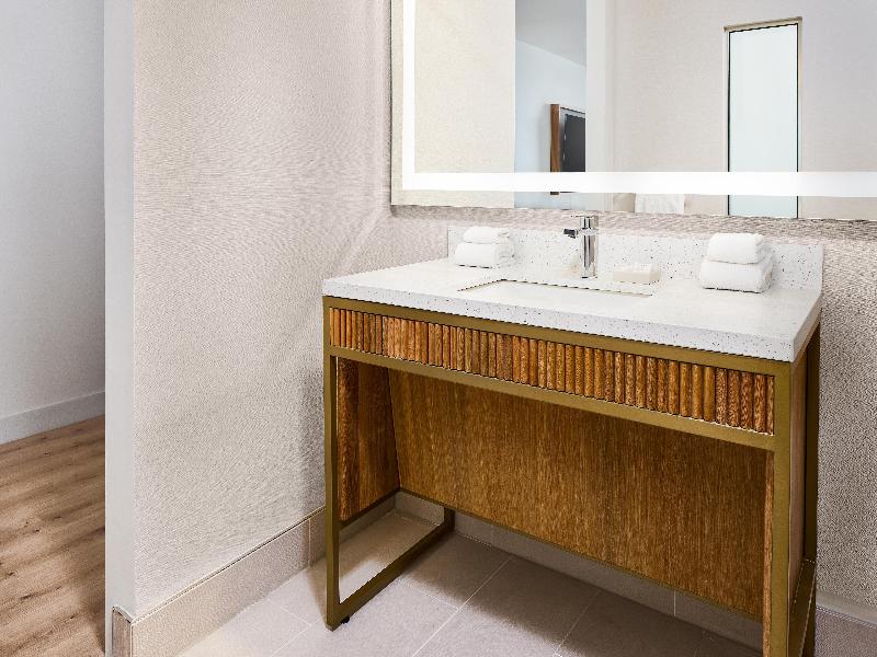Faro Blanco Resort Marathon CurioCollection Hilton image