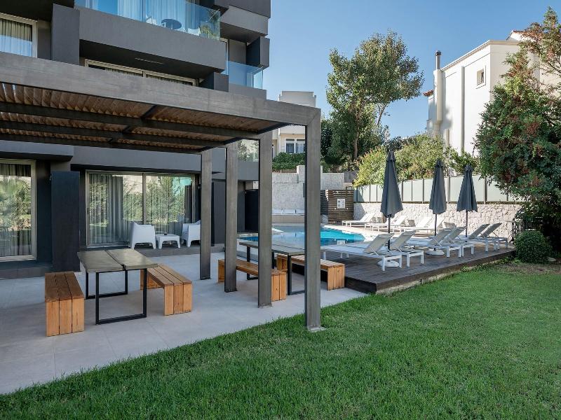 ICARUS Apartments image