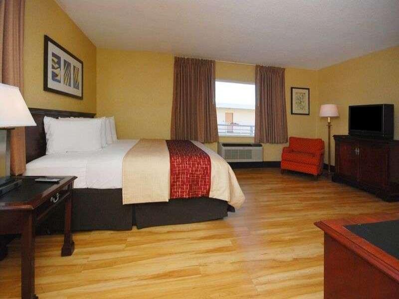 Baymont by Wyndham San Diego Downtown image