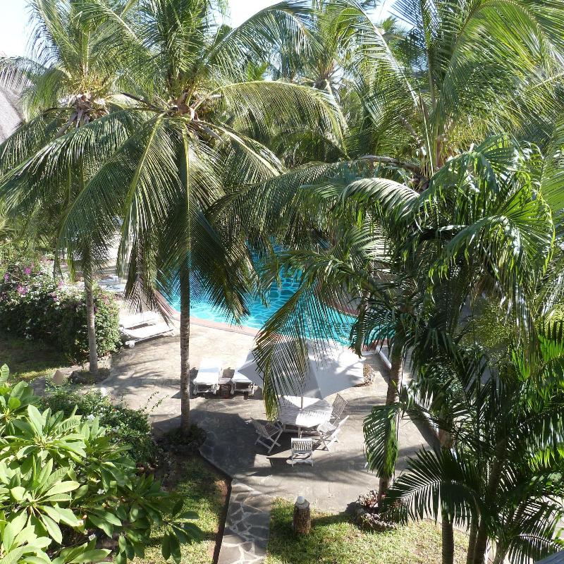 Aquarius Beach Resort image