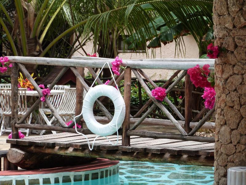 Aquarius Beach Resort image