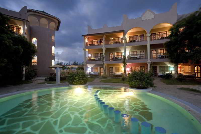 Aquarius Beach Resort image