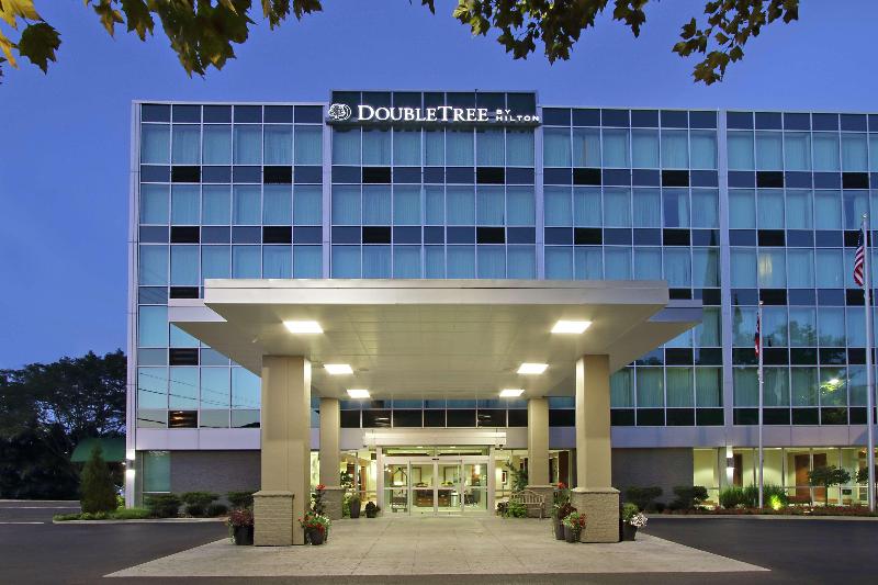 Doubletree By Hilton Newark image