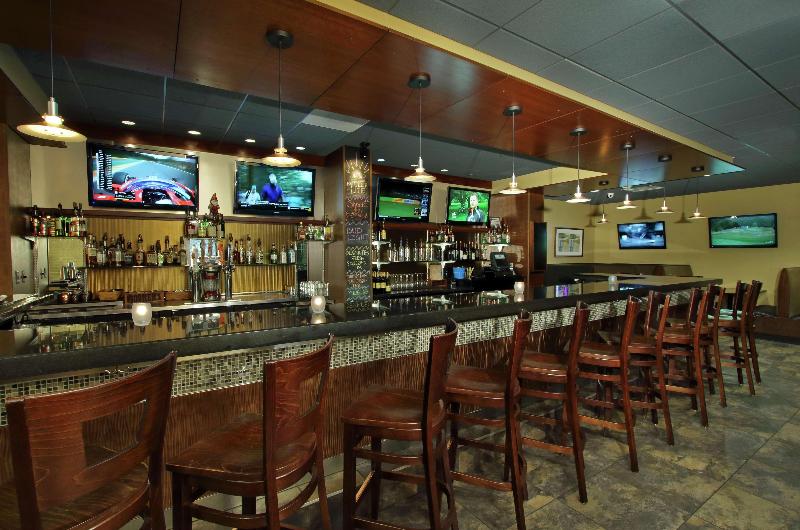 Doubletree By Hilton Newark image