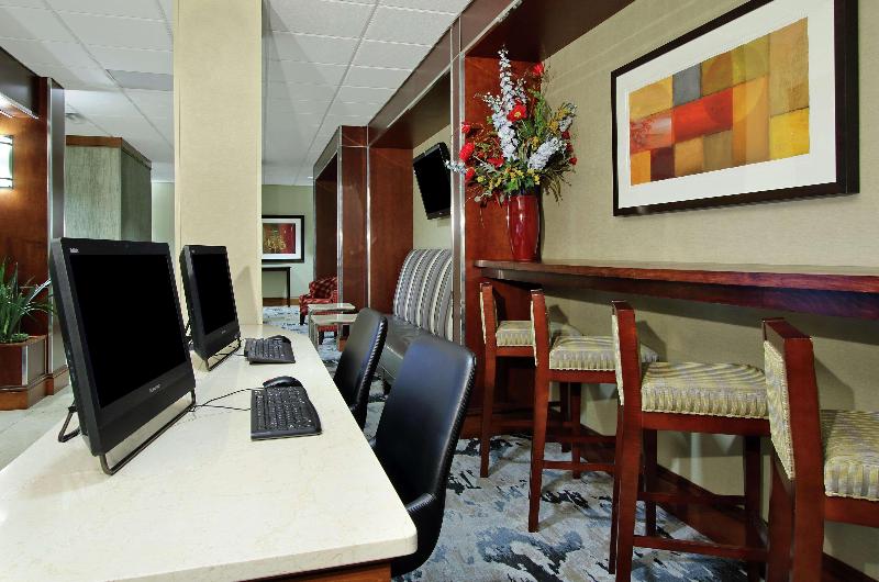 Doubletree By Hilton Newark image