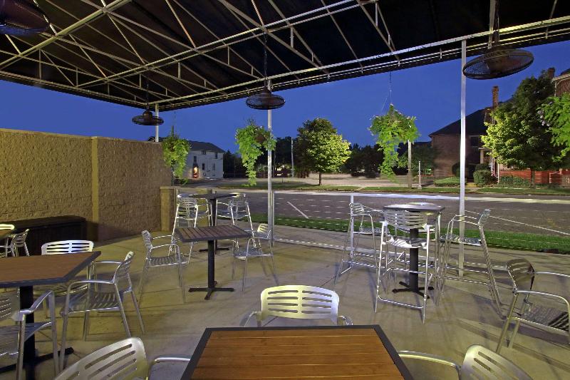 Doubletree By Hilton Newark image