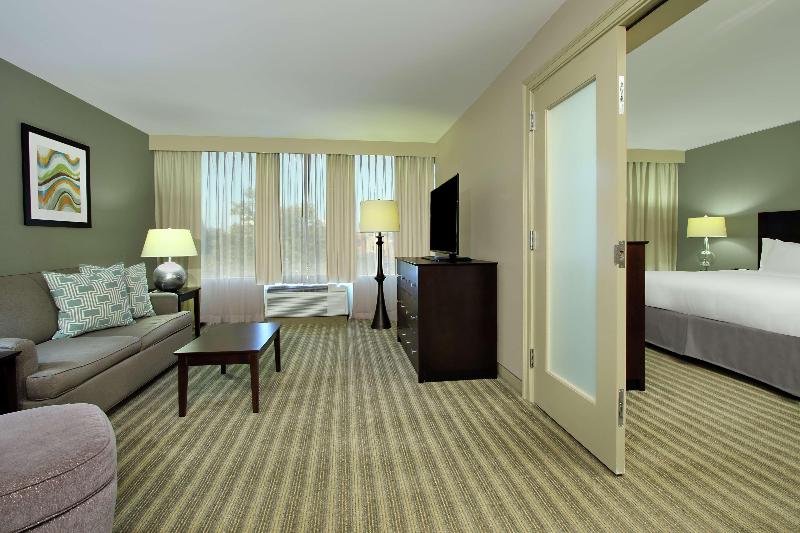 Doubletree By Hilton Newark image