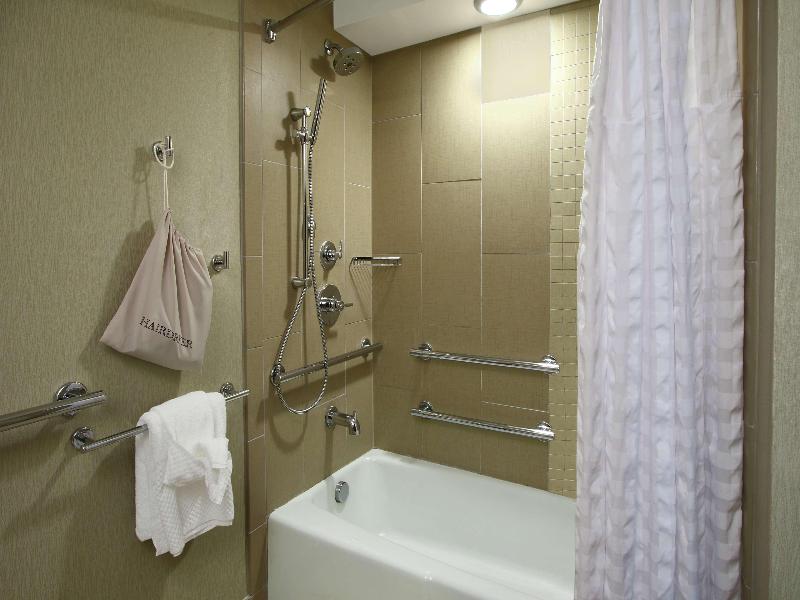 Doubletree By Hilton Newark image
