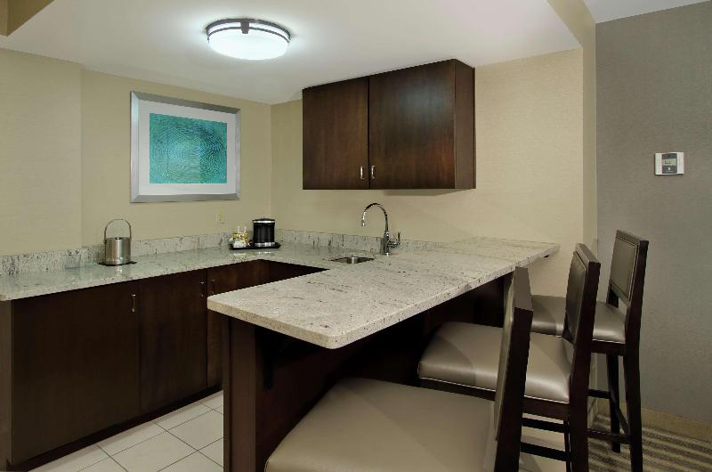Doubletree By Hilton Newark image