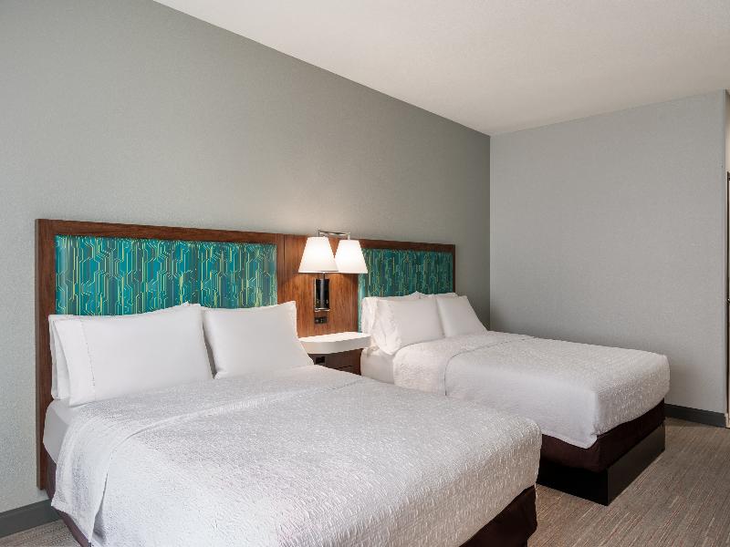 Hampton Inn Lake Charles image