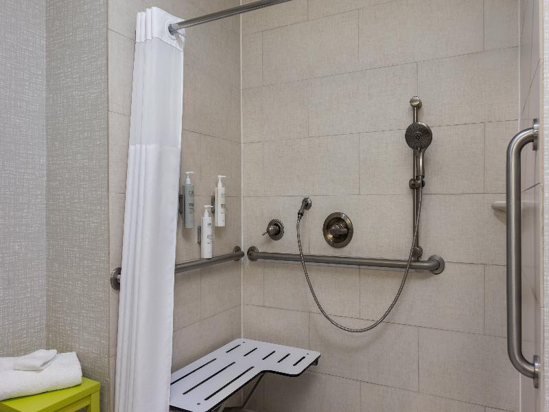 Hampton Inn Lake Charles image