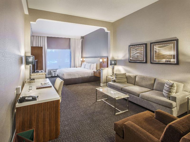 Doubletree By Hilton Hotel Nanuet image