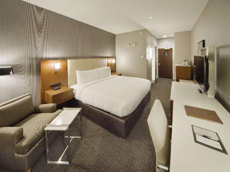 DoubleTree by Hilton Hotel Nanuet image