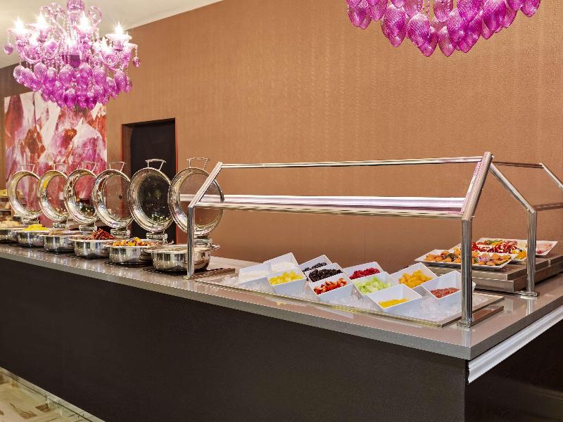 Doubletree by Hilton Orlando East - UCF Area image