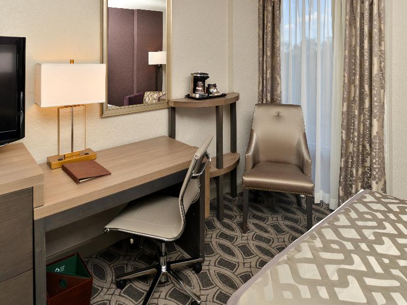 Doubletree by Hilton Orlando East - UCF Area image