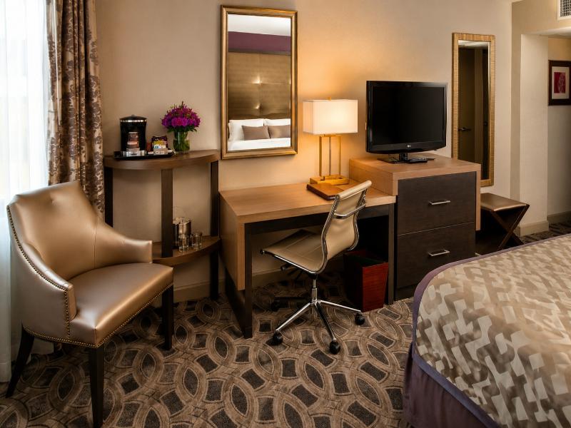 Doubletree by Hilton Orlando East - UCF Area image