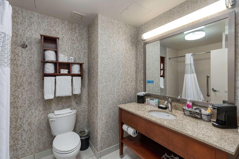 Hampton Inn & Suites Downtown Owensboro/Waterfront image