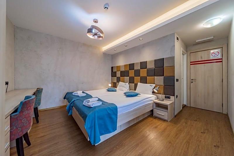 Hotel City Code Vizura garni RENEW image