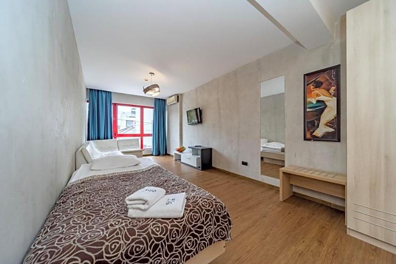 Hotel City Code Vizura garni RENEW image