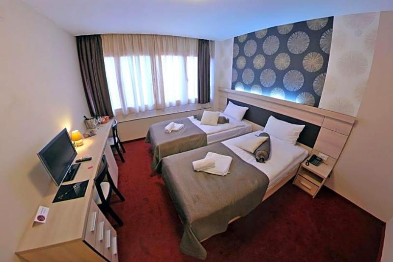 Hotel City Code Vizura garni RENEW image