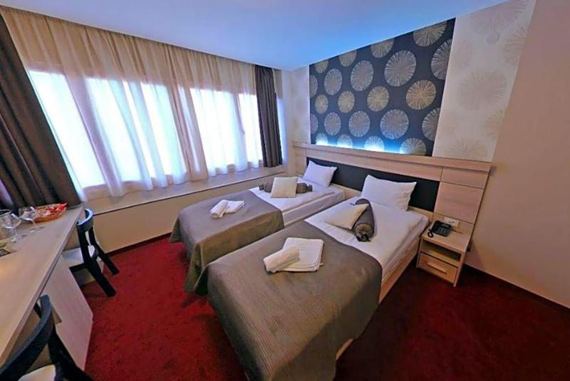 Hotel City Code Vizura garni RENEW image