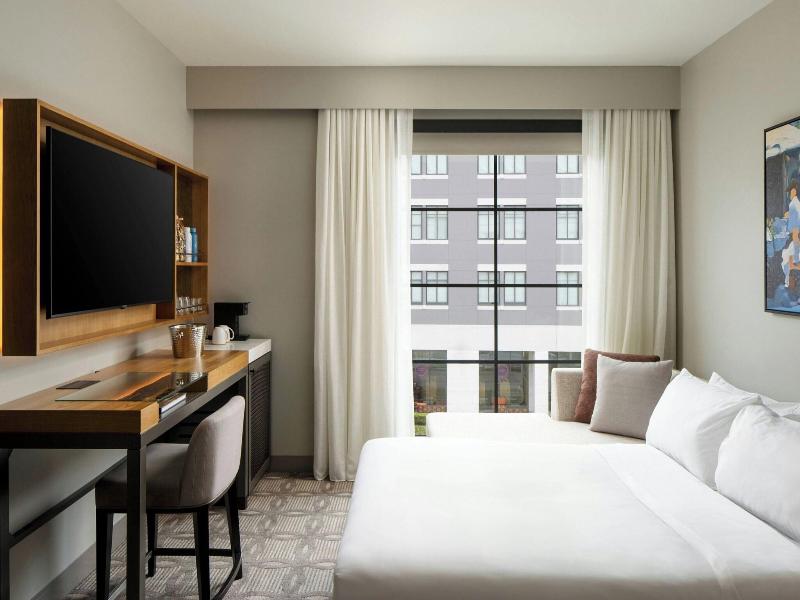 Epicurean Hotel, Autograph Collection image