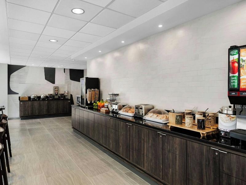 Fairfield Inn&Suites Chicago Downtown/MagnificentM image