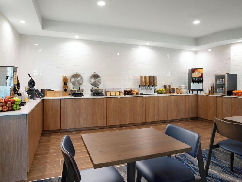 Fairfield Inn & Suites Dallas Park Central image