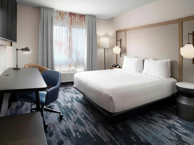Fairfield Inn & Suites Dallas Park Central image
