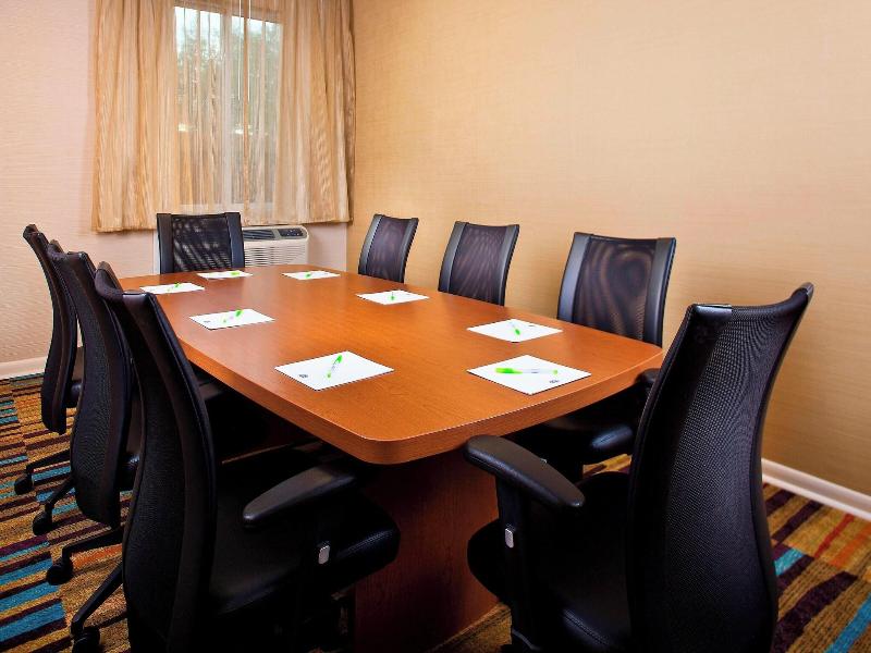 Fairfield Inn & Suites Houston Hobby Airport image