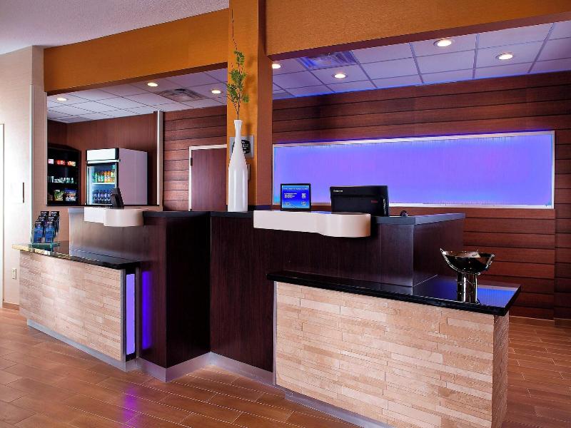 Fairfield Inn & Suites Houston Hobby Airport image