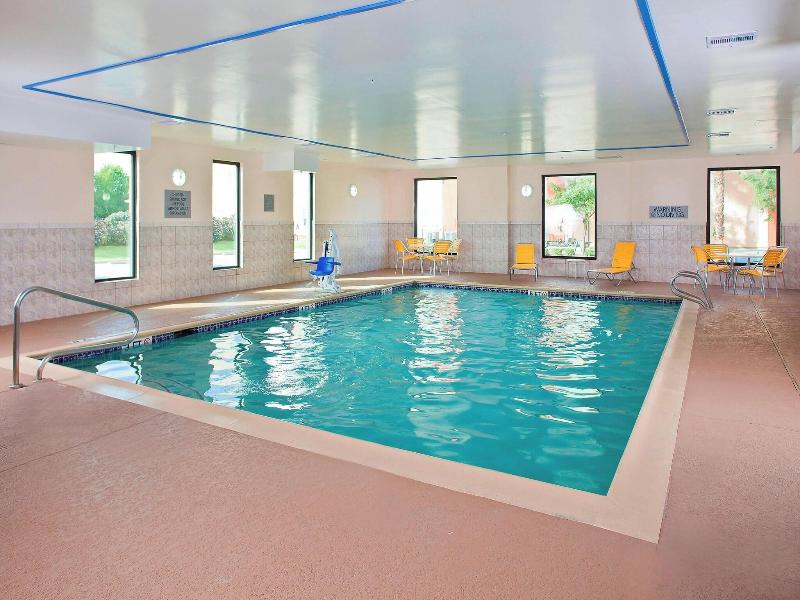 Fairfield Inn & Suites Houston Hobby Airport image