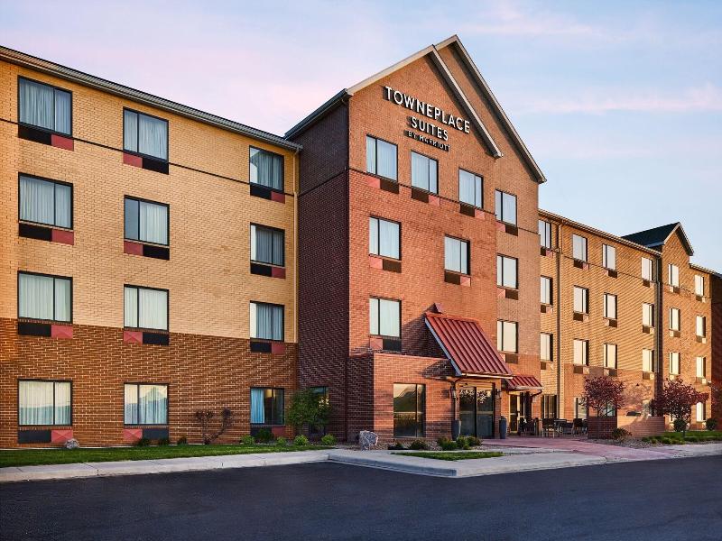 TownePlace Suites Garden City image