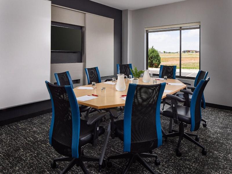TownePlace Suites Garden City image