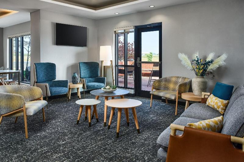 TownePlace Suites Garden City image