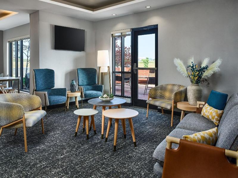 TownePlace Suites Garden City image