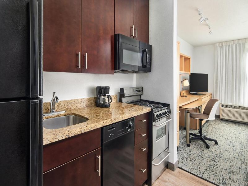 TownePlace Suites Garden City image