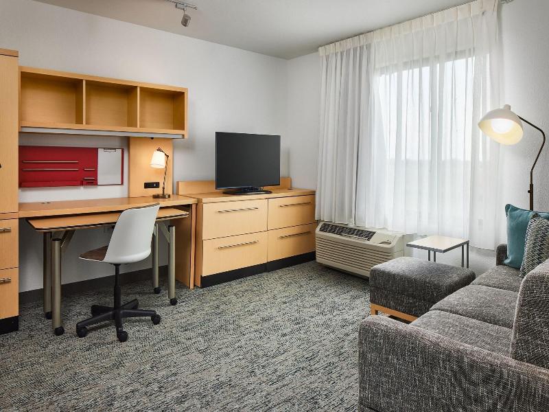 TownePlace Suites Garden City image