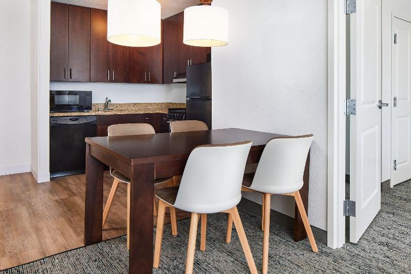 TownePlace Suites Garden City image