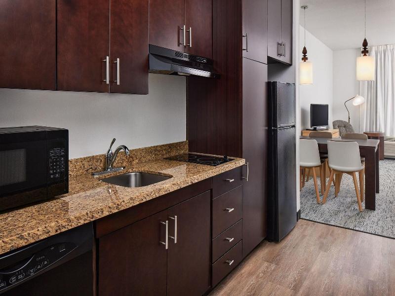 TownePlace Suites Garden City image