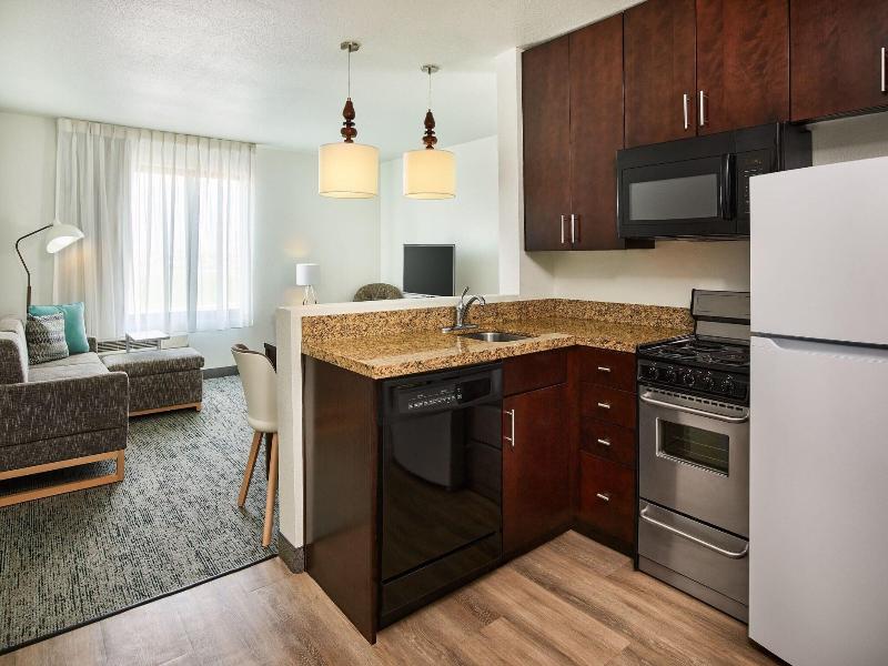 TownePlace Suites Garden City image