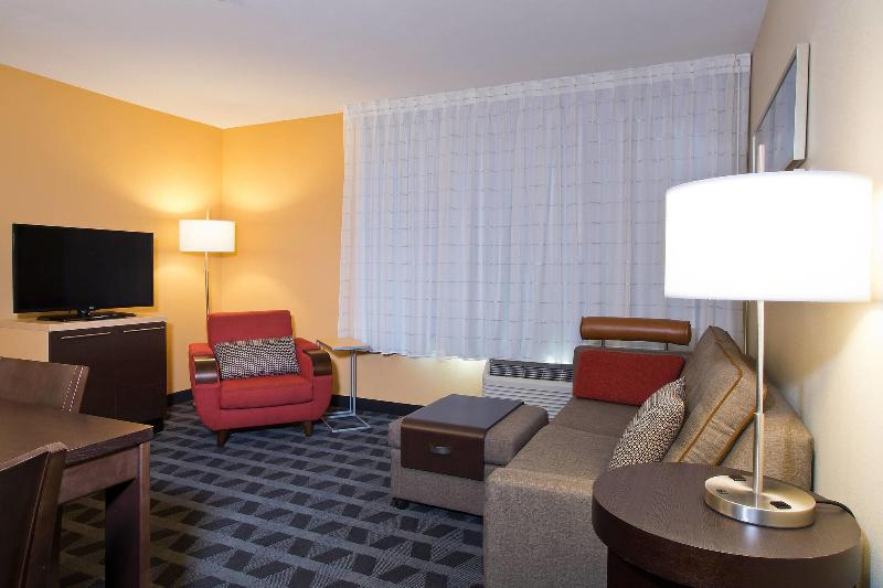 TownePlace Suites Garden City image
