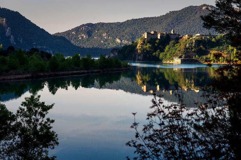 Ligueerre Resort image