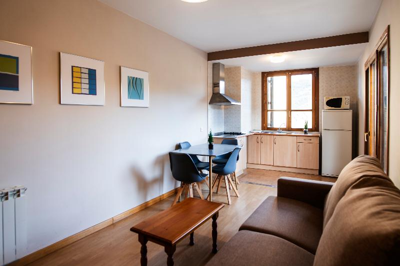Ligueerre Resort image