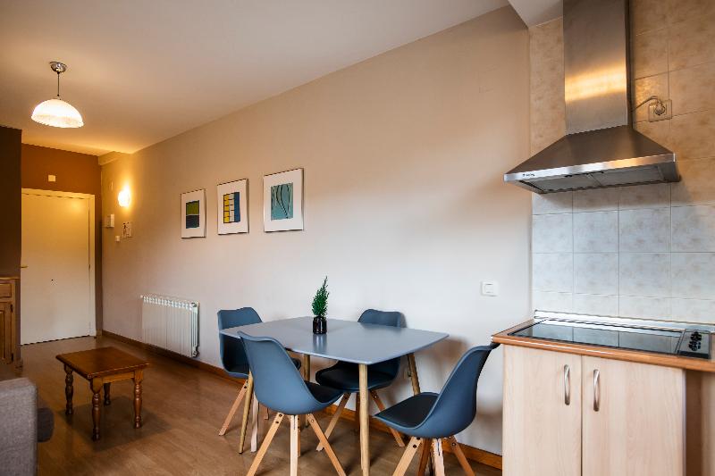 Ligueerre Resort image